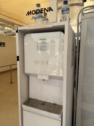 Dispenser Air di Masjid Agung Al-Azhar